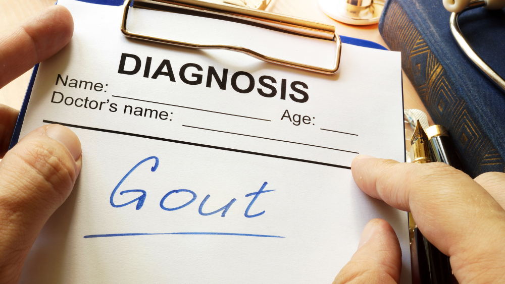 15 Superfoods That Help Manage Gout Naturally: A Rheumatologist’s Guide