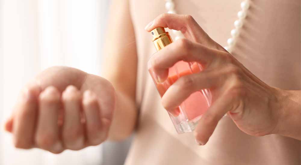 How to Layer Fragrances Like a Pro: A South African Guide